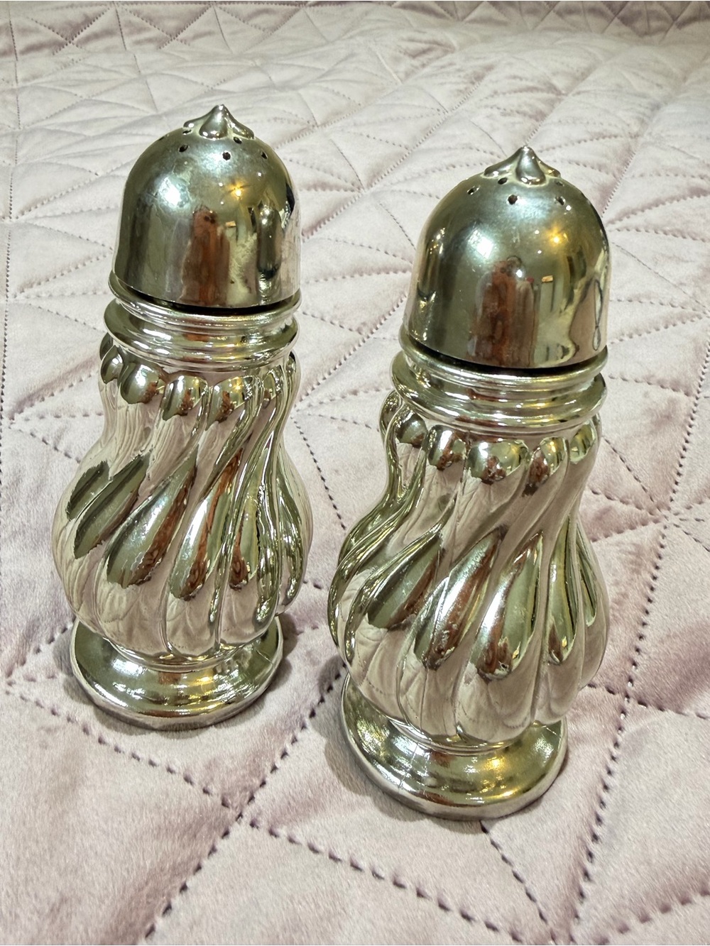 Avon Silver Swirls Field Flowers